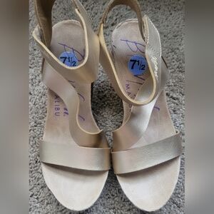 Elegant Beige Sandals by Bare Traps